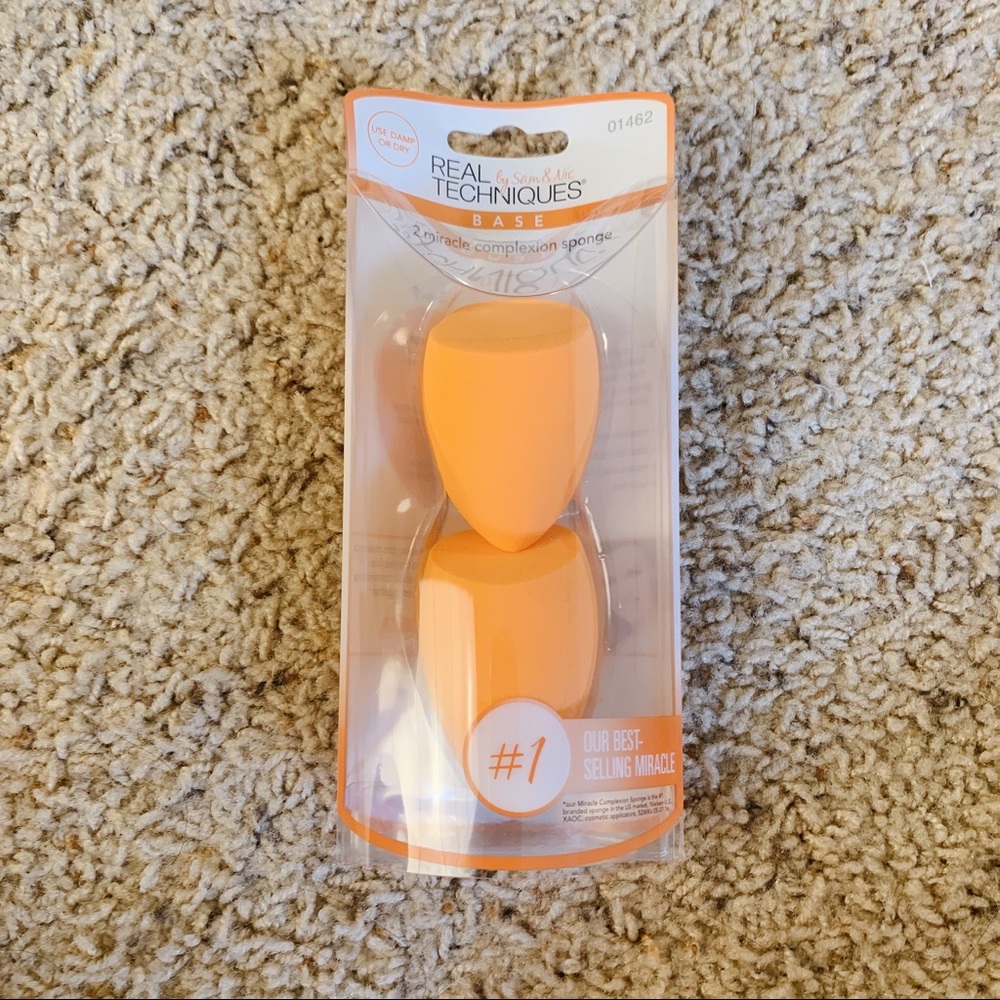 Real techniques makeup sponge